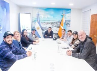 Vuoto se reunió con la asociación motociclista Ushuaia