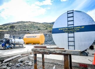 Siguen los trabajos en la planta municipal productora de asfalto