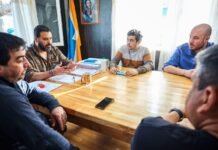 Reunión entre la municipalidad de Ushuaia y la DPOSS para optimizar la distribución de agua