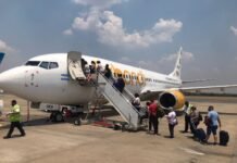 Vuelo inaugural de la ruta Ushuaia-calafate de Fly Bondi