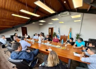 Funcionarios municipales de Ushuaia evaluaron con los gremios el impacto de la quita de fondos de coparticipación