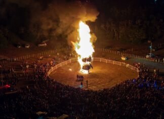 Tolhuin despidió el año compartiendo tradición y encuentro en la quema del muñeco
