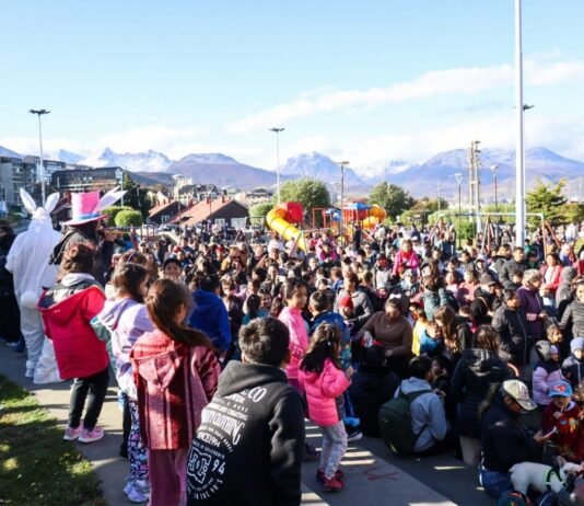 Masiva convocatoria en “pascuas en la plaza”