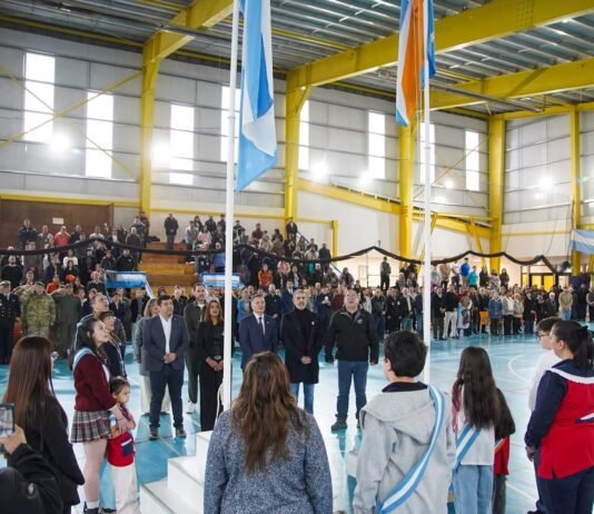 El Municipio de Tolhuin participó del Acto y Tedeum oficial por el Día de la Patria