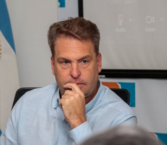 Von der Thusen cita a la CNRT y a referentes sociales