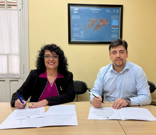 El Centro Universitario Municipal de Tolhuin ofrecerá 11 nuevas carreras de grado de la UNQ
