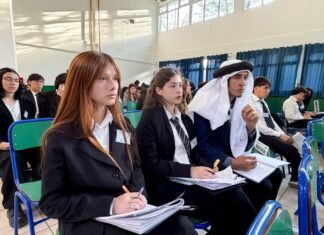 Juventudes de Tolhuin acompañó a estudiantes del Trejo Noel en su participación en Modelo ONU